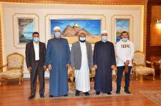وصول وزير الأوقاف اليمني للمشاركة في مؤتمر حوار الأديان والثقافات
