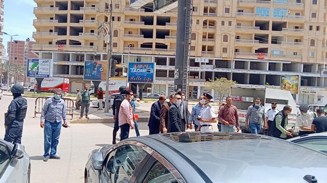 محافظ كفر الشيخ يضبط سيارة نقل مخالفة والتحفظ على لوحات 7 سيارات ملاكي صور محافظات الصباح العربي
