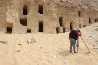 الاثار: اكتشاف عدد من المقابر ذات الطرز المختلفة بجبانة الحامدية شرق سوهاج