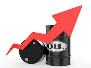 أسعار النفط تتجه إلى المنطقة الحمراء 