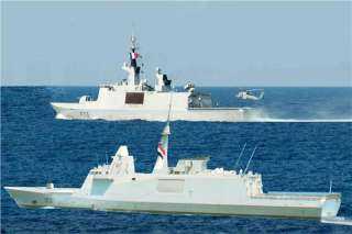 القوات البحرية المصرية والفرنسية تنفذان تدريبا بحريا عابرا بنطاق الإسطول الشمالى 