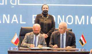 توقيع اتفاقية بين اقتصادية قناة السويس ومنطقة كاتوفيتسا البولندية لإنشاء منطقة صناعية في مصر