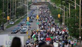 مسيرة حاشدة دعمًا لأسرة مسلمة قُتلت دهسًا في كندا