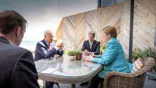 ميركل تبحث مع بايدن على هامش G7 قمته القادمة مع بوتين و”السيل الشمالي” 