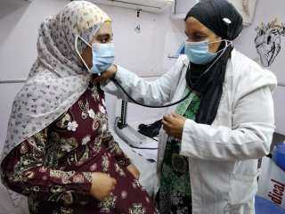 الكشف وتقديم العلاج لأكثر من 230 وتوفير 32 نظارةطبية في قافلة نظمتها مديرية الصحة ببنى سويف