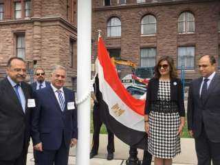 الهجرة: إضاءة أعلى برج في كندا بألوان علم مصر احتفالا بشهر الحضارة والتراث المصري