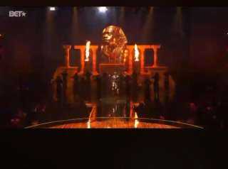 مايكل جاكسون الحاضر الغائب في حفل جوائز BET ببصمة ليل ناز اكس