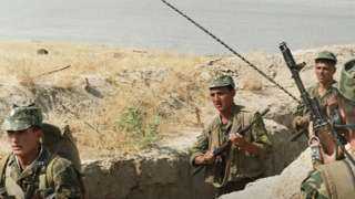 طاجيكستان تستنفر 20 ألف عسكري لحماية حدودها مع أفغانستان 