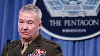 كينيث ماكينزي: واشنطن ستواصل ضرباتها الجوية في أفغانستان إذا استمر هجوم طالبان