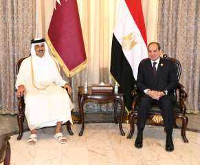 الرئيس السيسي يلتقي في العاصمة العراقية بغداد مع الامير تميم بن حمد آل ثاني أمير دولة قطر