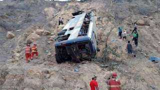 مصرع 32 شخصا على الأقل بسقوط حافلة في واد في بيرو