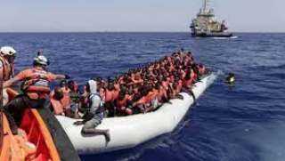 إيطاليا.. إنقاذ 125 مهاجرا وصلوا إلى جزيرة غير مأهولة 