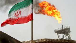 إيران وفنزويلا تبرمان اتفاقا لتصدير النفط