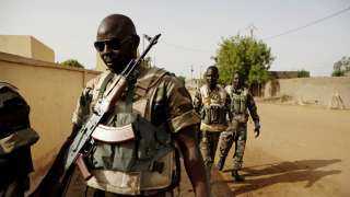 مقتل خمسة حراس بهجوم على قافلة متجهة لمنجم ذهب في مالي 
