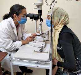 الكشف وتوفير العلاج  لعدد 220 مواطنا بدشطوط  وعمل نظارات طبية في قافلة  نفذتها الصحة ضمن حياة كريمة