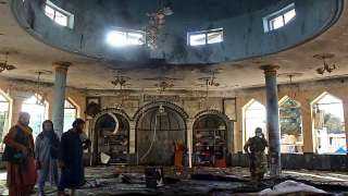 ارتفاع عدد ضحايا تفجير المسجد الشيعي في قندوز بأفغانستان