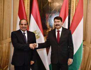 الرئيس السيسى: الاستثمار والصناعات المجرية لديها فرصة كبيرة بالسوق المصرية 