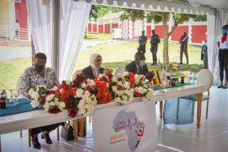 السفارة المصرية في أوغندا تنظم حفل افتتاح المركز الطبي المصري الجديد في مدينة جينجا