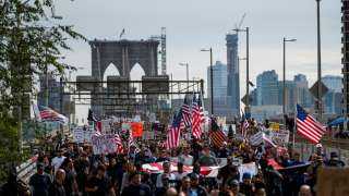 الولايات المتحدة: إغلاق جسر بروكلين إثر احتجاجات مناهضة للتطعيم