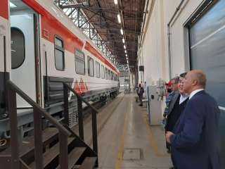 السفير المصري في بودابست يزور المصنع المنتج لعربات القطار لصالح هيئة سكك حديد مصر