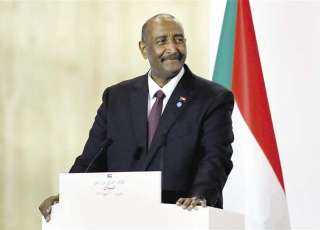 السودان.. رئيس المجلس العسكري يعفي النائب العام من منصبه