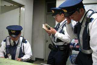 الشرطة اليابانية: مهاجم قطار طوكيو أراد قتل الكثيرين
