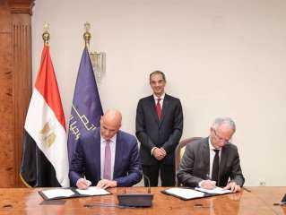 وزير الاتصالات يشهد توقيع اتفاقية تعاون بين ”إيتيدا” و”بيبسيكو مصر”