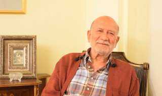 وفاة الفنان أحمد خليل عن عمر يناهز 80 عاماً بسبب كورونا