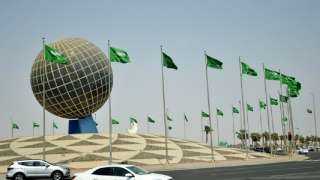 الرياض.. ضبط آلاف الأنواط والرتب والشعارات العسكرية المخالفة