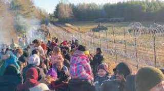 رويترز: مئات المهاجرين يغادرون بيلاروس عائدين إلى العراق