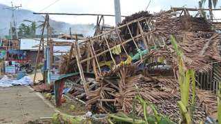 ”رويترز”: حصيلة ضحايا إعصار الفلبين تتجاوز الـ100 قتيل