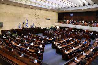 إسرائيل.. القائمة العربية الموحدة تهدد بالانسحاب من الائتلاف على خلفية قانون الكهرباء