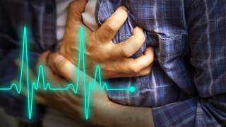 الفرق بين الأعراض الكاذبة والحقيقية لـ ”النوبة القلبية”