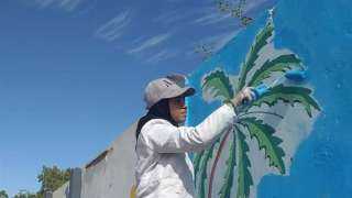 طالبات الثانوية الفنية يجملن الأسوار بجداريات ورسومات إبداعية في الوادي الجديد