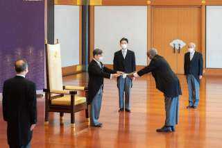 تسليم السفير المصري الجديد بطوكيو لأوراق اعتماده إلى جلالة إمبراطور اليابان ”ناروهيتو”