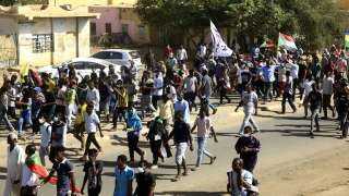 السودان.. القوات الأمنية تفرق متظاهرين في الخرطوم وبورسودان