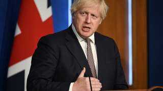 رئيس الوزراء البريطاني يعلن إلغاء فحص PCR قبل مغادرة المسافرين