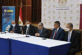 البنك الأهلى و مصر و فورى يوقعان بروتوكول مع الكهرباء لسداد الفواتير إلكترونياً