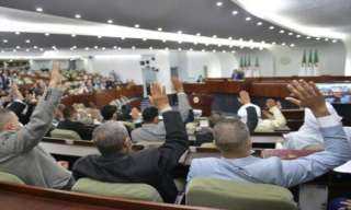 الجزائر.. المجلس الشعبي الوطني يؤجل أعماله إلى إشعار لاحق بسبب كورونا