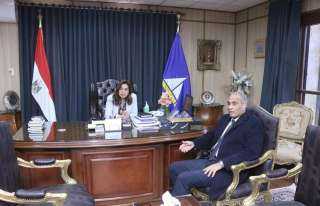 محافظ دمياط تلتقى مع رئيس مجلس إدارة شركة مصر لإنتاج الأسمدة ”موبكو”