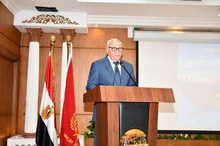 محافظ بورسعيد يشيد بأداء أئمة بورسعيد والتزامهم بتوجيهات وزارة الأوقاف