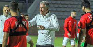 منع مدرب منتخب مصر من حضور عملية إحماء لاعبيه قبل لقاء السنغال
