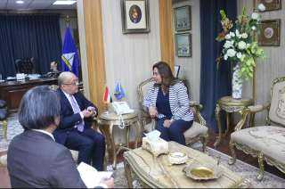 محافظ دمياط تستقبل سفير جمهورية الفلبين لبحث سُبل تعزيز أواصر التعاون المشترك