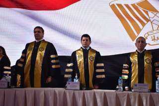 وزير الشباب يشهد احتفال الأكاديمية العربية بتخريج دفعة جديدة من كلية الدراسات العليا في الإدارة فرع مصر الجديدة