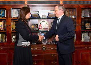 وزيرة الهجرة تلتقي بالسفير البولندي في القاهرة في إطار متابعة موقف أبنائنا بأوكرانيا