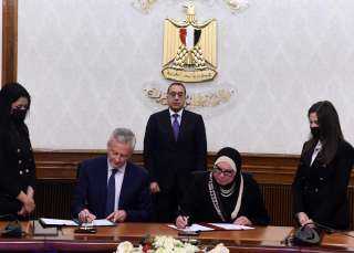 رئيس الوزراء يشهد مراسم التوقيع على إعلان نوايا مشترك لتعزيز التعاون الاقتصادي بين مصر وفرنسا