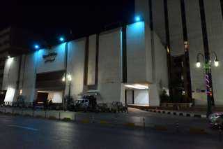 محافظة أسيوط تحتفل باليوم العالمي لمرضى التوحد بإضاءة مبنى الديوان العام باللون الأزرق