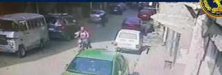 كشف ملابسات تداول مقطع فيديو يتضمن قيام شخصين يستقلان دراجة بخارية بسرقة حقيبة يد من إحدى السيدات بالقاهرة