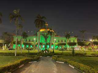 إضاءة قبة جامعة القاهرة باللون الأخضر احتفالًا باليوم العالمي للأرض