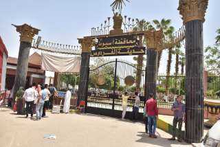 محافظ أسيوط : توافد المواطنين على الحدائق والمتنزهات والعبارات النيلية فى ثانى ايام عيد الفطر